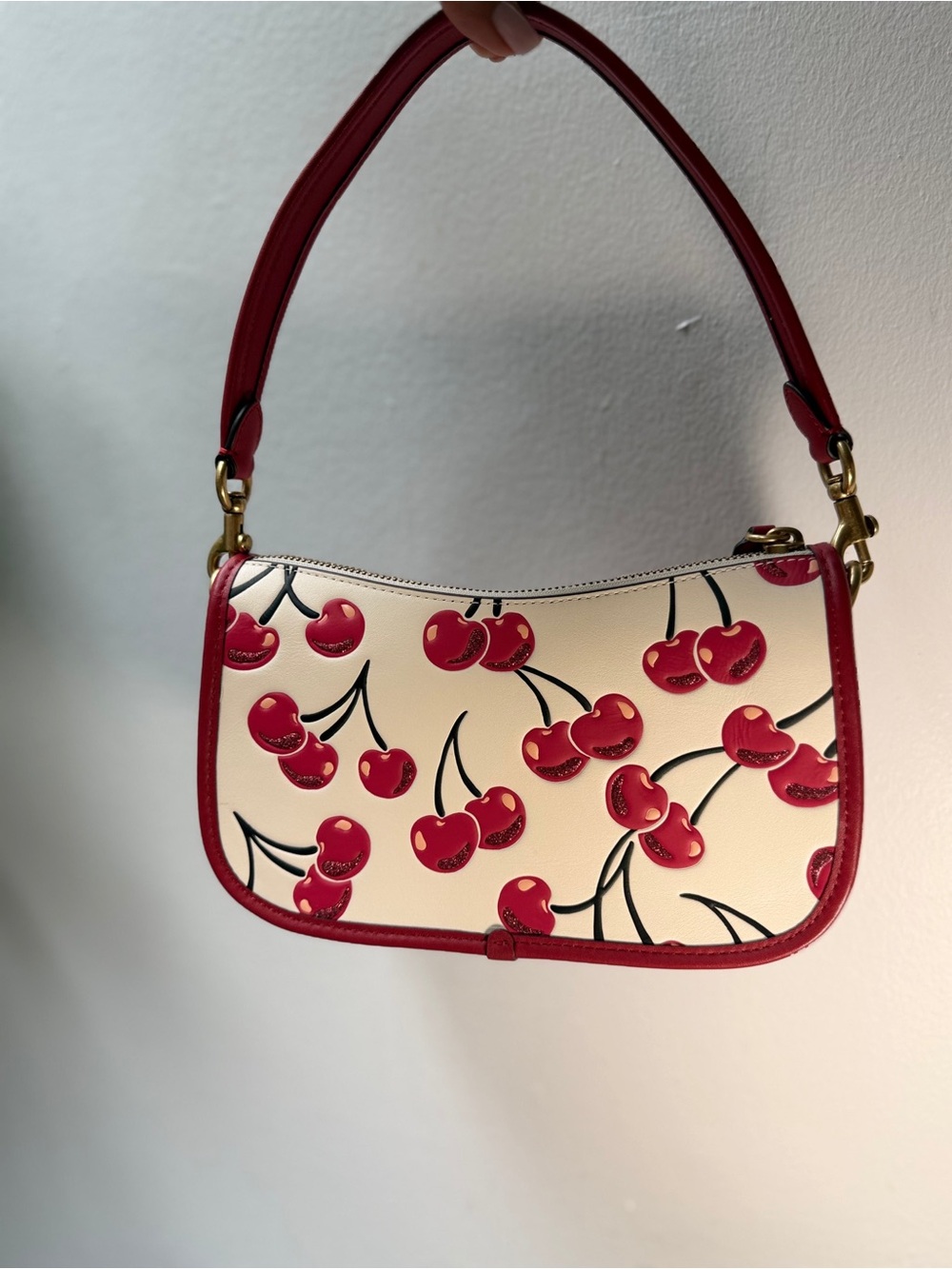 Coach Cherry Print Leather swinger Shoulder Bag in White and Red - Picture 4 of 5